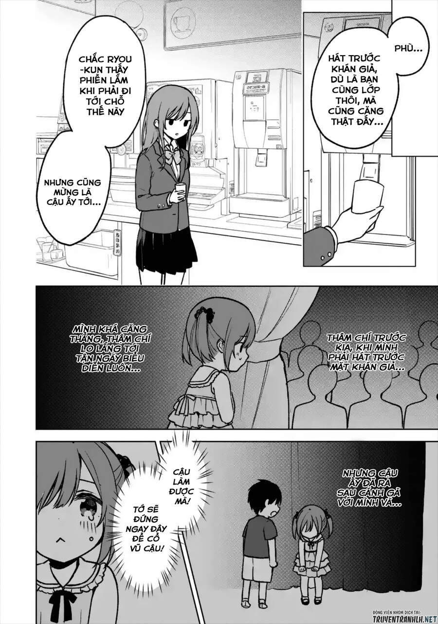 Chikan Saresou Ni Natteiru S-Kyuu Bishoujo Wo Tasuketara Tonari No Seki No Osananajimi Datta Chương 18 Page 10